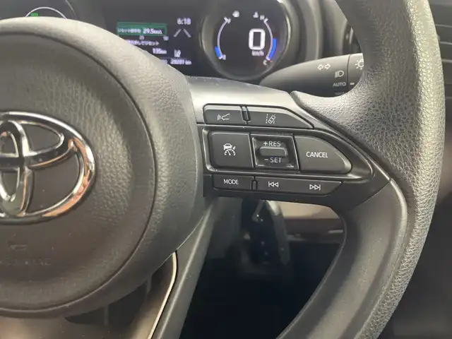 トヨタ ヤリス ハイブリッド G 三重県 2021(令3)年 2.9万km ホワイトパールクリスタルシャイン /禁煙車//純正ナビ//バックカメラ//トヨタセーフティセンス//プリクラッシュセーフティ//オートマチックハイビーム//レーダークルーズコントロール//前席シートヒーター//ビルトインETC//LEDヘッドライト//オートライト//前後ドライブレコーダー//ステアリングスイッチ