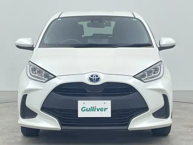 トヨタ ヤリス ハイブリッド G 三重県 2021(令3)年 2.9万km ホワイトパールクリスタルシャイン /禁煙車//純正ナビ//バックカメラ//トヨタセーフティセンス//プリクラッシュセーフティ//オートマチックハイビーム//レーダークルーズコントロール//前席シートヒーター//ビルトインETC//LEDヘッドライト//オートライト//前後ドライブレコーダー//ステアリングスイッチ