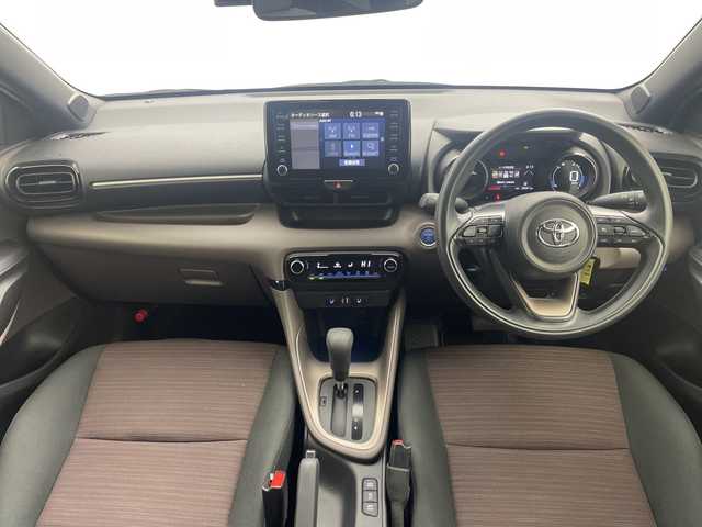 トヨタ ヤリス ハイブリッド G 三重県 2021(令3)年 2.9万km ホワイトパールクリスタルシャイン /禁煙車//純正ナビ//バックカメラ//トヨタセーフティセンス//プリクラッシュセーフティ//オートマチックハイビーム//レーダークルーズコントロール//前席シートヒーター//ビルトインETC//LEDヘッドライト//オートライト//前後ドライブレコーダー//ステアリングスイッチ