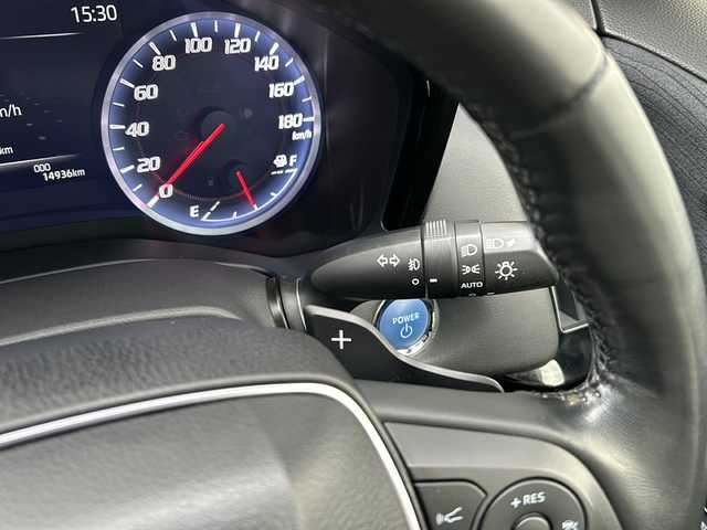 トヨタ クラウン ハイブリッド S Cパッケージ 愛知県 2019(平31)年 1.5万km ホワイトパールクリスタルシャイン 禁煙車/純正メモリナビ/　AM/FM/AUX/USB/DISC/BT/フルセグTV/バック・全周囲カメラ/前方ドライブレコーダー/TVキャンセラー/Toyata Safety Sense/クルーズコントロール（ACC）/レーンキープアシスト（LDA/LTA）/ブラインドスポットモニター（BSM）/オートマチックハイビーム（AHB）/プリクラッシュセーフティ（PCS）/前後クリアランスソナー（ICS）/横滑り防止装置/盗難防止装置/パーキングアシスト/電子パーキング/前席パワーシート/前席シートヒーター/ステアリングヒーター/ビルトインETC/革巻きステアリング/LEDヘッドライト/フォグランプ/オートライト/USB端子/純正17インチAW/純正フロアマット/純正ドアバイザー/W＋サイドエアバッグ/保証書/取説/スペアキー