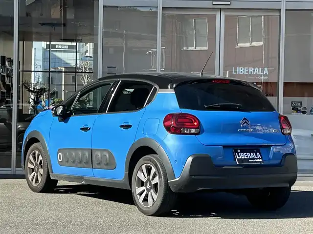 シトロエン Ｃ３ シャイン 福岡県 2019(令1)年 9.1万km 青 ガラスルーフ　/純正ディスプレイオーディオ　/ＡｐｐｌｅＣａｒＰｌａｙ　/クルコン　/ＢＳＭ　/ＥＴＣ　/純正１６インチＡＷ