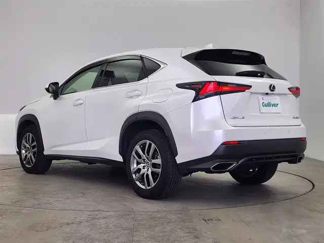 レクサス ＮＸ 300 バージョンL 愛知県 2019(平31)年 8.4万km ソニッククォーツ 小売り成約済み車両