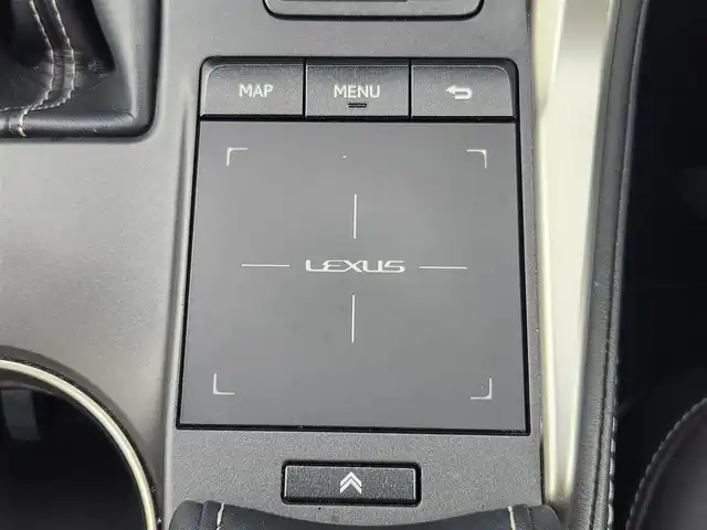 レクサス ＮＸ 300 バージョンL 愛知県 2019(平31)年 8.4万km ソニッククォーツ 小売り成約済み車両