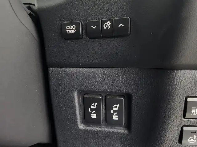 レクサス ＮＸ 300 バージョンL 愛知県 2019(平31)年 8.4万km ソニッククォーツ 小売り成約済み車両