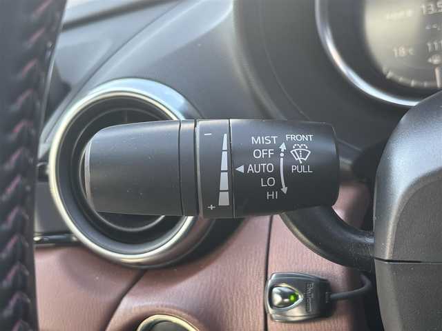 マツダ ロードスター ＲＦ VS 奈良県 2018(平30)年 11.2万km マシーングレープレミアムM 1オーナー/純正メーカーナビ/BT/TV/AUX/USB/AM/FM//ハードトップ電動オープン/コーナーセンサー/車線逸脱防止装置/レザーシート/シートヒーター/横滑り防止装置/ステアリングスイッチ/純正フロアマット/MTモード付AT/プッシュスタート/パドルシフト/Pウィンドウ/Pステアリング/保証書・取説・スペアキー