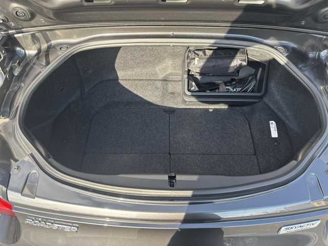 マツダ ロードスター ＲＦ VS 奈良県 2018(平30)年 11.2万km マシーングレープレミアムM 1オーナー/純正メーカーナビ/BT/TV/AUX/USB/AM/FM//ハードトップ電動オープン/コーナーセンサー/車線逸脱防止装置/レザーシート/シートヒーター/横滑り防止装置/ステアリングスイッチ/純正フロアマット/MTモード付AT/プッシュスタート/パドルシフト/Pウィンドウ/Pステアリング/保証書・取説・スペアキー