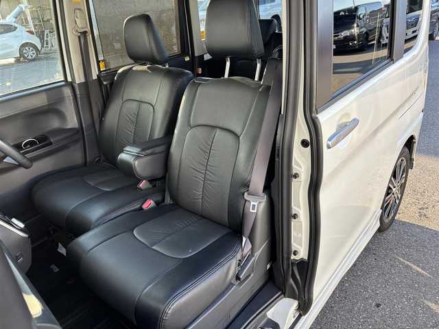 ダイハツ タント カスタム RS SA 滋賀県 2014(平26)年 9万km パールホワイトⅢ 純正8型ナビ/・Bluetooth/・フルセグ/・CD/DVD/バックカメラ/後席モニター/革巻きステアリング/ステアリングリモコン/ETC/両側パワースライドドア/LEDヘッドライト/フォグライト/シートリフター/電動格納ミラー/スマートキー