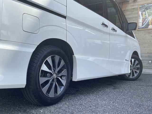 日産 セレナ ハイウェイスター Vセレクション 福島県 2018(平30)年 2.5万km 白