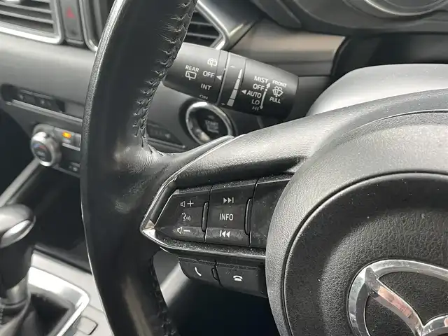 マツダ ＣＸ－５ 25S プロアクティブ 青森県 2017(平29)年 8.7万km ソウルレッドクリスタルM 4WD/ワンオーナー /純正メーカーナビ/[FM/AM/CD/DVD/SD/BT/USB/AUX]/フルセグテレビ/TVキャンセラー有り/バック・サイドカメラ/プリクラッシュセーフティ/レーンキープアシスト/ブラインドスポットモニター/レーダークルーズコントロール/コーナーセンサー/アイドリングストップ/ヘッドアップディスプレイ/D席パワーシート・シートメモリー/DN席シートヒーター/ステアリングヒーター/ステアリングスイッチ/純正エンジンスターター/ETC/LEDヘッドライト/バックフォグ/純正フロアマット/ドアバイザー/電動格納ミラー/保証書/取扱説明書