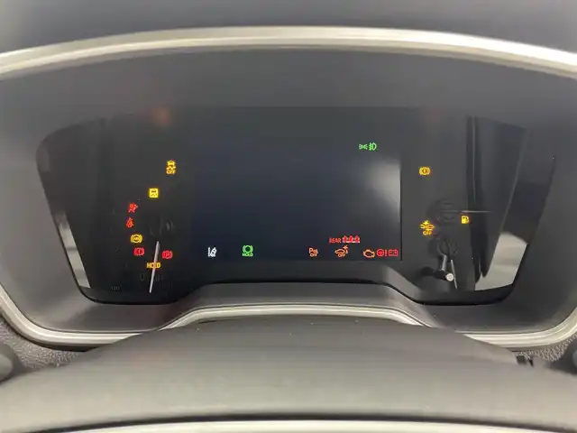 トヨタ カローラ クロス ハイブリッド Z 茨城県 2022(令4)年 3.4万km プラチナホワイトパールマイカ 純正9型DA/ナビキット/バックカメラ/フルセグ/衝突被害軽減ブレーキ/車線逸脱抑制装置/レーダークルーズコントロール/オートマチックハイビーム/クリアランスソナー/ETC/ドラレコ/シートヒーター/純正18インチAW/LEDヘッドライト/スマートキー