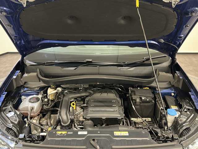 フォルクスワーゲン ＶＷ Ｔ－クロス TSI アクティブ 新潟県 2022(令4)年 2.6万km ラベンナブルーメタリック オールインセーフティ/・アダプティブクルーズコントロール/・ブラインドスポットモニター/・レーンキープアシスト/・リヤビューカメラ/・パーキングアシスト/・リヤトラフィックアラート/テクノロジーパッケージ/・同一車線内全車速運転支援システム/・スマートフォンワイヤレスチャージング/・デジタルメータークラスター/純正ナビ/Applecarplay/Android-auto/フルセグTV/ETC2・0/パドルシフト/純正16インチアルミホイール/LEDヘッドライト