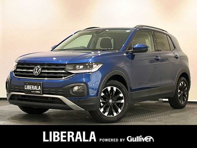フォルクスワーゲン ＶＷ Ｔ－クロス TSI アクティブ 新潟県 2022(令4)年 2.6万km ラベンナブルーメタリック オールインセーフティ/・アダプティブクルーズコントロール/・ブラインドスポットモニター/・レーンキープアシスト/・リヤビューカメラ/・パーキングアシスト/・リヤトラフィックアラート/テクノロジーパッケージ/・同一車線内全車速運転支援システム/・スマートフォンワイヤレスチャージング/・デジタルメータークラスター/純正ナビ/Applecarplay/Android-auto/フルセグTV/ETC2・0/パドルシフト/純正16インチアルミホイール/LEDヘッドライト