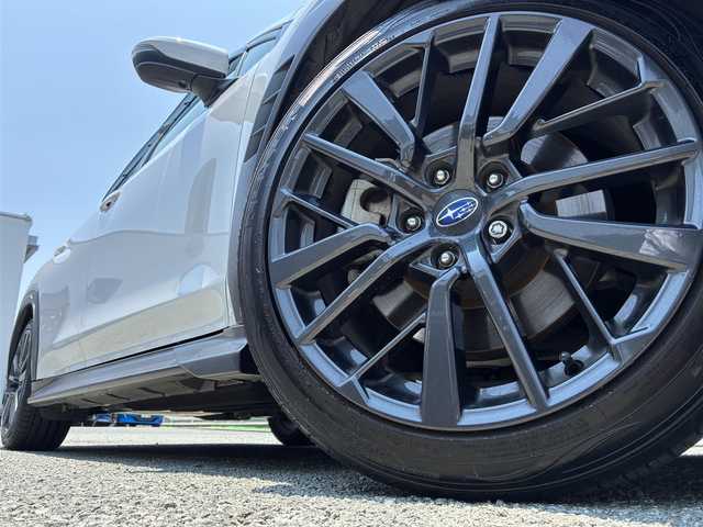 スバル ＷＲＸ Ｓ４ GT－H EX 熊本県 2022(令4)年 4.2万km セラミックホワイト 4WD/11.6インチセンターインフォメーションディスプレイ/【フルセグ/Bluetooth/AppleCarPlay/AndroidAuto】/全方位カメラ/アイサイト/プリクラッシュブレーキ/エマージェンシーレーンキープアシスト/レーダークルーズコントロール/パドルシフト/先行車発進お知らせ機能/前席パワーシート/前席シートヒーター/運転席シートメモリ/純正18インチAW/ETC/ステアリング連動ヘッドランプ/LEDヘッドライト/フォグランプ/オートライト/革巻きステアリング/ステアリングスイッチ/クリアランスソナー/横滑り防止機能/アイドリングストップ/SI-DRIVE/純正フロアマット/ドアバイザー/保証書/取扱説明書