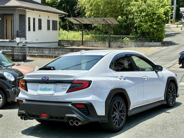 スバル ＷＲＸ Ｓ４ GT－H EX 熊本県 2022(令4)年 4.2万km セラミックホワイト 4WD/11.6インチセンターインフォメーションディスプレイ/【フルセグ/Bluetooth/AppleCarPlay/AndroidAuto】/全方位カメラ/アイサイト/プリクラッシュブレーキ/エマージェンシーレーンキープアシスト/レーダークルーズコントロール/パドルシフト/先行車発進お知らせ機能/前席パワーシート/前席シートヒーター/運転席シートメモリ/純正18インチAW/ETC/ステアリング連動ヘッドランプ/LEDヘッドライト/フォグランプ/オートライト/革巻きステアリング/ステアリングスイッチ/クリアランスソナー/横滑り防止機能/アイドリングストップ/SI-DRIVE/純正フロアマット/ドアバイザー/保証書/取扱説明書