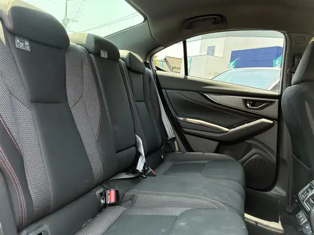 スバル ＷＲＸ Ｓ４ GT－H EX 熊本県 2022(令4)年 4.2万km セラミックホワイト 4WD/11.6インチセンターインフォメーションディスプレイ/【フルセグ/Bluetooth/AppleCarPlay/AndroidAuto】/全方位カメラ/アイサイト/プリクラッシュブレーキ/エマージェンシーレーンキープアシスト/レーダークルーズコントロール/パドルシフト/先行車発進お知らせ機能/前席パワーシート/前席シートヒーター/運転席シートメモリ/純正18インチAW/ETC/ステアリング連動ヘッドランプ/LEDヘッドライト/フォグランプ/オートライト/革巻きステアリング/ステアリングスイッチ/クリアランスソナー/横滑り防止機能/アイドリングストップ/SI-DRIVE/純正フロアマット/ドアバイザー/保証書/取扱説明書