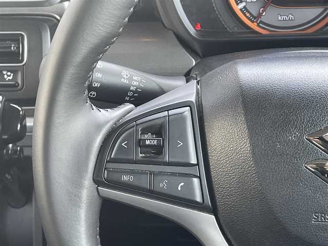スズキ スペーシア ギア HYBRID XZ 埼玉県 2020(令2)年 9.4万km ツールグリーンパールメタリック/ガンメタリック2トーンルーフ (株)IDOMが運営する【じしゃロン川越店】の自社ローン専用車両になります。こちらは現金またはオートローンご利用時の価格です。自社ローンご希望の方は別途その旨お申付け下さい/ナビ　MDV-D407BTW/ワンセグ/Bluetooth/CD/DVD/AM/FM/両側パワースライドドア/デュアルセンサーブレーキサポート/コーナーセンサー/左右シートヒーター/シートバックテーブル/ツートンルーフ/シートアンダーボックス/ETC/LEDオートライト/ウインカーミラー/純正フロアマット/ドアバイザー/スマートキー（スペア×１）/プッシュスタート/サイドスポイラー/ステアリングリモコン/フォグランプ/車両取扱説明書/保証書