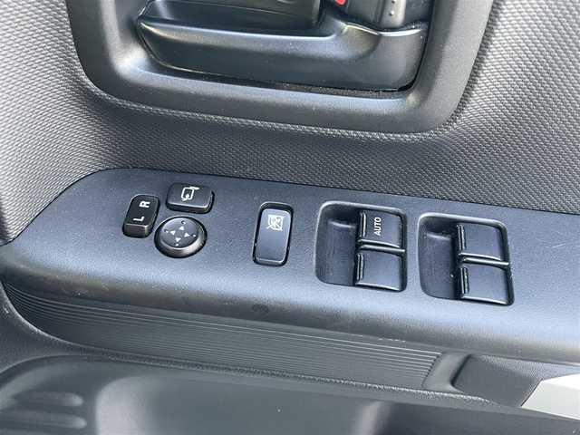 スズキ スペーシア ギア HYBRID XZ 埼玉県 2020(令2)年 9.4万km ツールグリーンパールメタリック/ガンメタリック2トーンルーフ (株)IDOMが運営する【じしゃロン川越店】の自社ローン専用車両になります。こちらは現金またはオートローンご利用時の価格です。自社ローンご希望の方は別途その旨お申付け下さい/ナビ　MDV-D407BTW/ワンセグ/Bluetooth/CD/DVD/AM/FM/両側パワースライドドア/デュアルセンサーブレーキサポート/コーナーセンサー/左右シートヒーター/シートバックテーブル/ツートンルーフ/シートアンダーボックス/ETC/LEDオートライト/ウインカーミラー/純正フロアマット/ドアバイザー/スマートキー（スペア×１）/プッシュスタート/サイドスポイラー/ステアリングリモコン/フォグランプ/車両取扱説明書/保証書