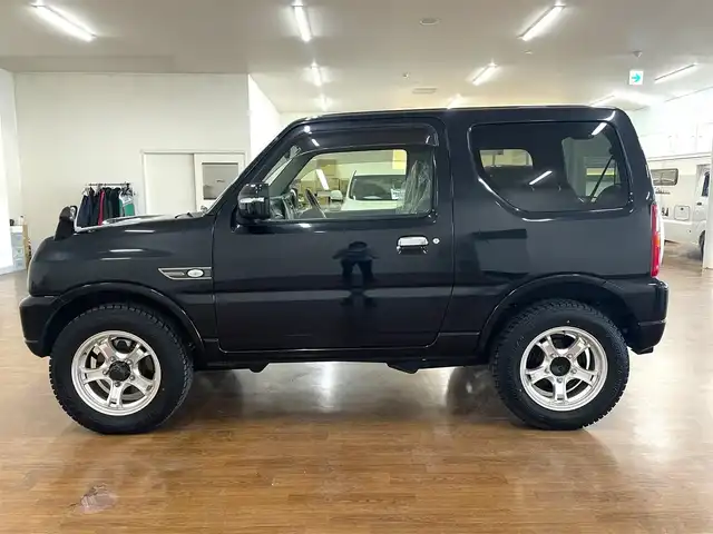 スズキ ジムニー ランドベンチャー 道央・札幌 2015(平27)年 3.2万km ブルーイッシュブラックパール3 4WD/社外SDナビ/・フルセグTV/CD/DVD/BT/SD/グレード専用合皮シート/運転席シートヒーター/ETC/ウインカーミラー/純正フロアマット/純正ドアバイザー/リモコンキー/スペアキー/フォグライト/背面タイヤ/KEELER製16インチAW/ヘッドライトレベライザー/新車時保証書/取扱説明書