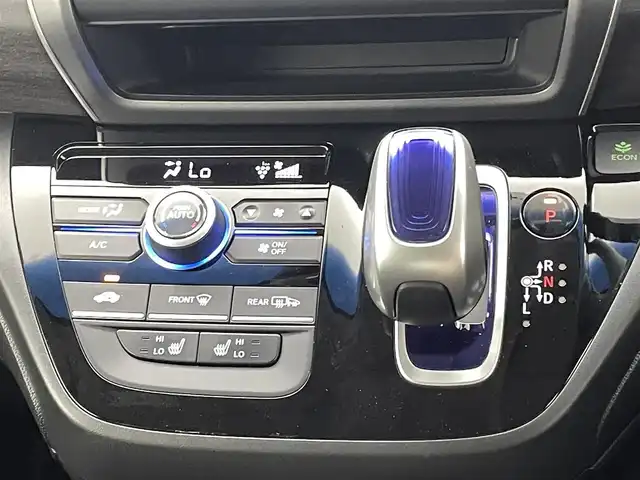 ホンダ フリード ハイブリット EX 熊本県 2018(平30)年 3.1万km プレミアムスパークルブラックパール 純正ナビ（ＣＤ・ＤＶＤ・フルセグ・ＢＴ・ＳＤ・ｉｐｏｄ・ＡｐｐｌＣａｒＰｌａｙ）/バックカメラ　/社外前後ドライブレコーダー　/ビルトインＥＴＣ　/両側パワースライドドア/前席シートヒーター　/ホンダセンシング/・衝突軽減ブレーキ/・アダブティブクルーズコントロール/・車線維持支援システム/横滑り防止/ハーフレザーシート/純正フロアマット/純正１５インチAW/オートライト/LEDヘッドライト/スマートキー/プッシュスタート