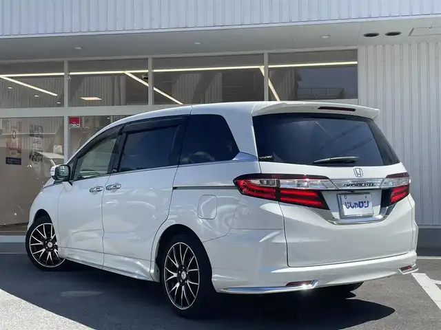 ホンダ オデッセイ アブソルート 20thアニバーサリー 大阪府 2015(平27)年 10.6万km ホワイトオーキッドパール (株)IDOMが運営する【じしゃロン東大阪店】の自社ローン専用車両になりますこちらは現金またはオートローンご利用時の価格です。自社ローンご希望の方は別途その旨お申付け下さい/純正ナビ【NVF-8738ZH】 /(AM/FM/フルセグTV/CD/DVD/BT/iPod/HDMI)/両側パワースライドドア/レーダークルーズコントロール/衝突軽減システム/バックカメラ/ビルトインETC/レーダー探知機/運転席パワーシート/LEDヘッドライト/オートハイビーム/LEDヘッドライト/リアオートエアコン/スマートキー＆プッシュスタート/RAYS「HOMURA」18インチアルミ/取扱説明書（ナビ・車両）
