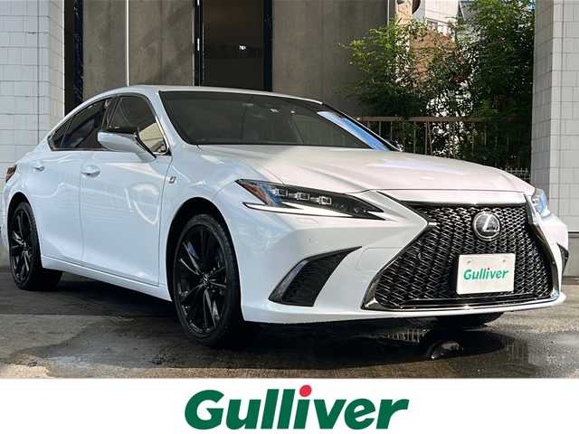 レクサス ＥＳ 300h Fスポーツ 京都府 2022(令4)年 1.6万km ホワイトノーヴァガラスフレーク 純正メーカーOPナビ/フルセグTV/Bluetooth Audio/FM/AM/USB/Miracast/バックカメラ/サンルーフ/3眼LEDヘッドライト/デジタルインナーミラー/レーダークルーズコントロール/パドルシフト/パワーバックドア/Lexus Safety System/BSM/運転席ポジジョンメモリー/黒革レザーシート/シートヒーター(D＋N席)/エアーシート(D＋N席)/ステアリングヒーター/ステアリングスイッチ/ビルトインETC2.0/コムテックドライブレコーダー(ZDR-037)/電動リアサンシェード/プッシュスタート/電動格納ウィンカーミラー/オートリトラクタブルミラー/純正フロアマット