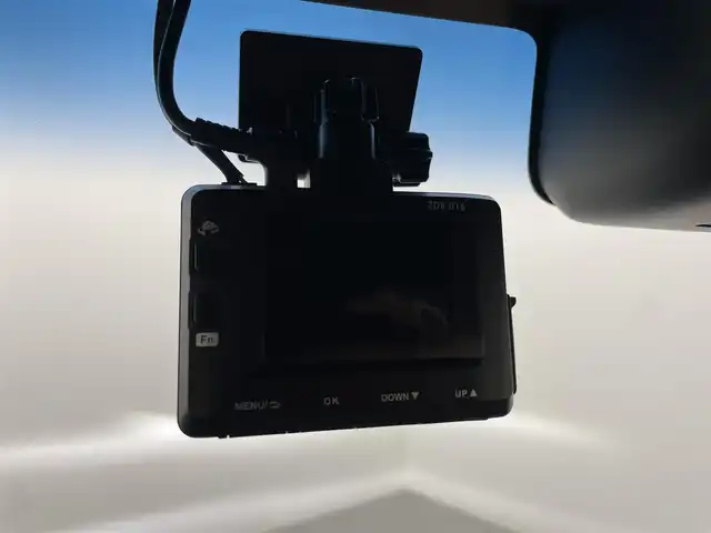 ホンダ Ｎ ＢＯＸ カスタム L 熊本県 2021(令3)年 6.3万km プラチナホワイトパール ワンオーナー　/純正ナビ（ＣＤ・ＤＶＤ・フルセグ・ＢＴ・ＵＳＢ）/バックカメラ　/前後ドライブレコーダー　/レーダークルーズコントロール　/片側パワースライドドア　/前席シートヒーター/後ろのみコーナーセンサー/衝突軽減ブレーキ　/レーンキープアシスト/横滑り防止/アイドリングストップ/純正フロアマット/純正１４インチAW/オートライト/LEDヘッドライト/フォグランプ/スマートキー/プッシュスタート