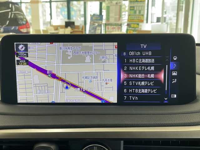 レクサス ＲＸ 300 道央・札幌 2022(令4)年 2.1万km ソニッククォーツ ・ワンオーナー/・4WD/・寒冷地仕様/・純正ナビ/フルセグTV/DVD/CD/SD/BT/・サイド/バックカメラ/・ドライブレコーダー/・純正エンジンスターター/・プリクラッシュセーフティ/・レーダークルーズコントロール/・レーントレーシングアシスト/・ブラインドスポットモニター/・クリアランスソナー/・リヤクロストラフィックアラート/・パーキングサポートブレーキ/・ロードサインアシスト/・ヘッドアップディスプレイ/・オートマチックハイビーム/・RAYS20インチAW/・パドルシフト/・アイドリングストップ/・横滑り防止/・パワーバックドア/・ビルトインETC/・LEDヘッドライト/・LEDフォグ/・リヤフォグ/・前席パワーシート/・ワイパーデアイサー/・プッシュスタート/・スマートキー/・ドアバイザー/・電格ミラー/・ミラーヒーター/・シーケンシャルウインカー/・冬タイヤ純正18インチAW積込