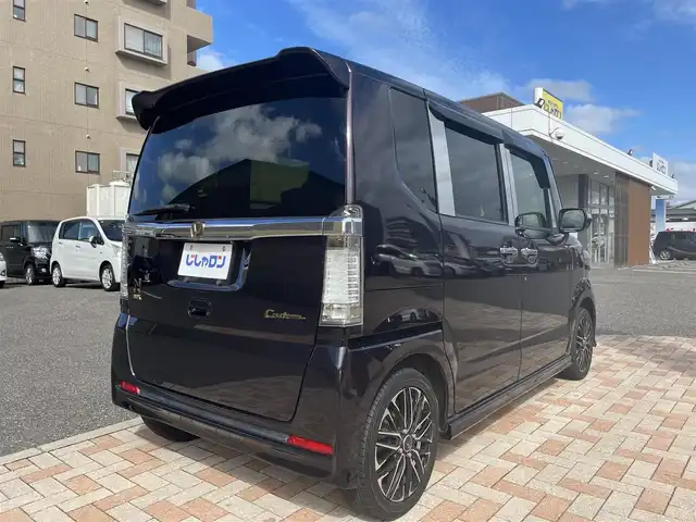ホンダ Ｎ ＢＯＸ カスタム G Lパッケージ 新潟県 2016(平28)年 5.6万km プレミアムベルベットパープル・パール (株)IDOMが運営する【じしゃロン新潟店】の自社ローン専用車両になります。/こちらは現金またはオートローンご利用時の価格です。自社ローンご希望の方は別途その旨お申付け下さい/純正ディスプレイ（WX-151CP）/ワンセグTV視聴可能/バックカメラ/Bluetooth/USB/HDMI接続可能/CD/FM/AM再生可能/ビルドインETC/前方のみドライブレコーダー（QE701010T）/片側パワースライドドア/スマートキー/プッシュスタート/取扱説明書
