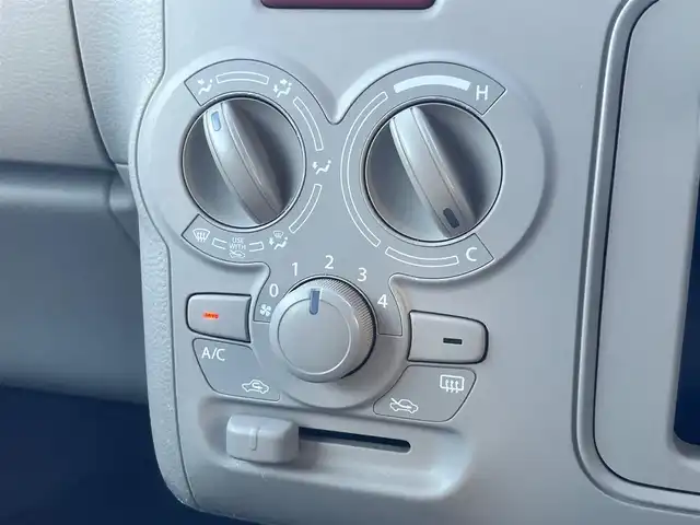 スズキ ラパン S 島根県 2019(令1)年 4.1万km フォーンベージュM 純正CDオーディオ　　/運転席シートヒーター　/レーンキープアシスト/衝突軽減システム　/盗難防止装置　/アイドリングストップ　/後方コーナーセンサー　/純正HIDライト　/オートライト/スマートキー/スペアキー/純正フロアマット