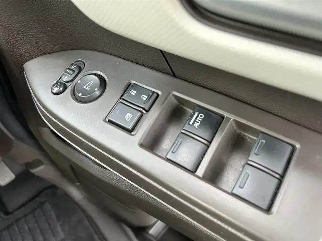 ホンダ Ｎ ＢＯＸ L 茨城県 2021(令3)年 4.3万km クリスタルブラックパール 純正7インチナビ（ＡＭ/FM/CD）/バックカメラ/ETC/ホンダセンシング/片側パワースライドドア/スマートキー/プッシュスタート/前席シートヒーター/LEDヘッドライト/パーキングセンサー/社外フロアマット/スペアキー/横滑り防止装置/レーンキープアシスト/盗難防止装置/衝突被害軽減システム