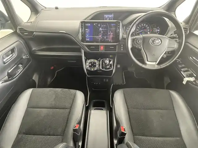 トヨタ ヴォクシー ハイブリッド ZS 煌Ⅲ 大分県 2021(令3)年 7.1万km ブラック ALPINEナビ/フルセグ/DVD/Bluetooth/HDMI/USB/バックカメラ/トヨタセーフティーセンス /ALPINEフリップダウンモニター/ビルトインETC/両側パワースライドドア/オートLEDライト/前後ドライブレコーダー/前席シートヒーター /純正16インチAW/純正フロアマット/スマートキーX2/保証書