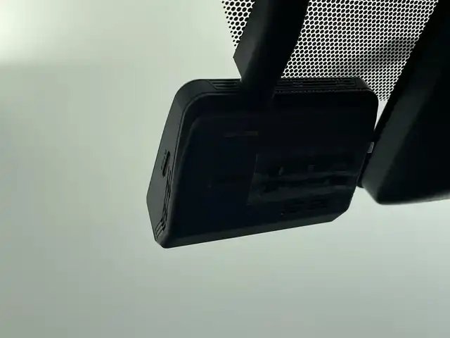 トヨタ ヴォクシー ハイブリッド ZS 煌Ⅲ 大分県 2021(令3)年 7.1万km ブラック ALPINEナビ/フルセグ/DVD/Bluetooth/HDMI/USB/バックカメラ/トヨタセーフティーセンス /ALPINEフリップダウンモニター/ビルトインETC/両側パワースライドドア/オートLEDライト/前後ドライブレコーダー/前席シートヒーター /純正16インチAW/純正フロアマット/スマートキーX2/保証書