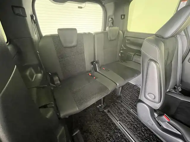 トヨタ ヴォクシー ハイブリッド ZS 煌Ⅲ 大分県 2021(令3)年 7.1万km ブラック ALPINEナビ/フルセグ/DVD/Bluetooth/HDMI/USB/バックカメラ/トヨタセーフティーセンス /ALPINEフリップダウンモニター/ビルトインETC/両側パワースライドドア/オートLEDライト/前後ドライブレコーダー/前席シートヒーター /純正16インチAW/純正フロアマット/スマートキーX2/保証書