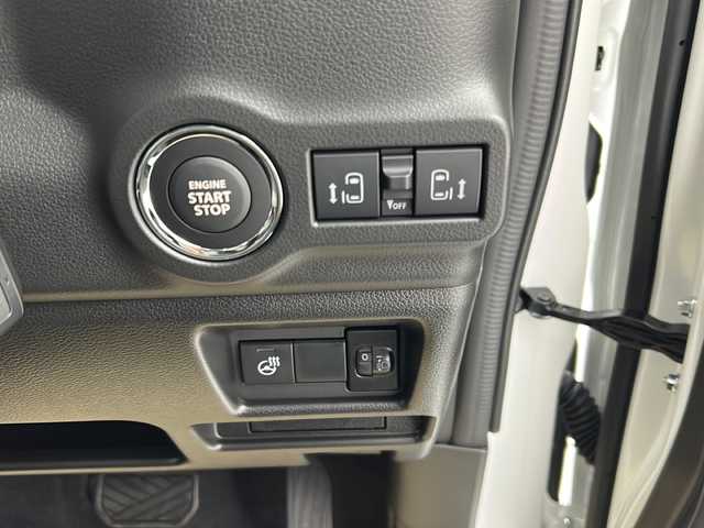 スズキ スペーシア カスタム HYBRID XS 福島県 2025(令7)年 0.1千km ピュアホワイトパール/ブラック2トーン /届出済未使用車//全方位モニター付きメモリ-ナビゲーション/スズキコネクト対応通信機装着車(195800円)//全方位モニター//ヘッドアップディスプレイ//フルセグＴＶ//レーダークルーズコントロール//シートヒーター//両側電動スライドドア//ステアリングヒーター//クリアランスソナー//4WD//後席オットマン//オートハイビーム//LEDライト//フォグライト//デュアルセンサーブレーキサポートII//取説・保証書