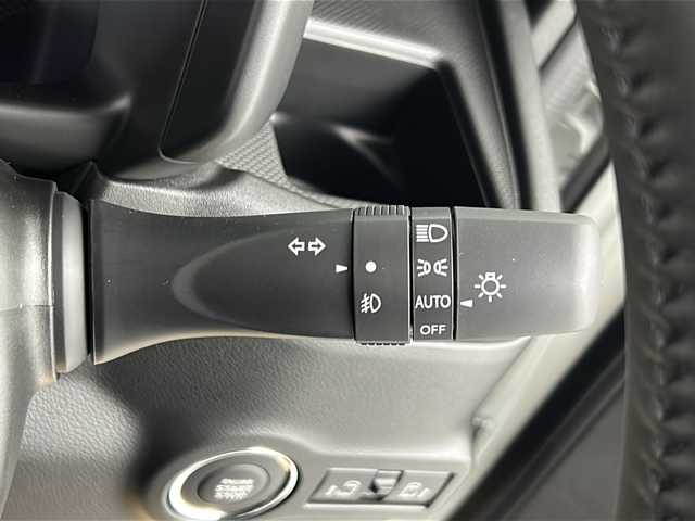 スズキ スペーシア カスタム HYBRID XS 福島県 2025(令7)年 0.1千km ピュアホワイトパール/ブラック2トーン /届出済未使用車//全方位モニター付きメモリ-ナビゲーション/スズキコネクト対応通信機装着車(195800円)//全方位モニター//ヘッドアップディスプレイ//フルセグＴＶ//レーダークルーズコントロール//シートヒーター//両側電動スライドドア//ステアリングヒーター//クリアランスソナー//4WD//後席オットマン//オートハイビーム//LEDライト//フォグライト//デュアルセンサーブレーキサポートII//取説・保証書