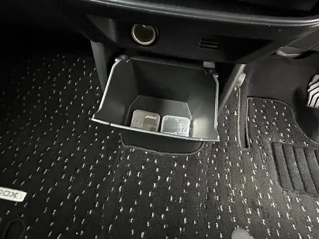 日産 ルークス ハイウェイスター X 群馬県 2021(令3)年 4.7万km ホワイトパール 禁煙車　純正ナビ　Ｂｌｕｅｔｏｏｔｈ　フルセグ　全方位カメラ　オートライト　ステアリングスイッチ　衝突軽減システム　両側パワースライドドア　アイドリングストップ　ドライブレコーダー　ＥＴＣ　LED