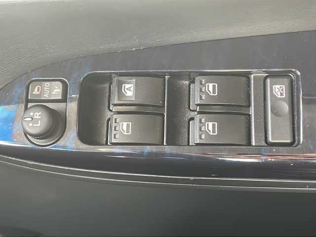 ダイハツ タント カスタム X トップED SA Ⅲ 山口県 2017(平29)年 5.1万km パールホワイトⅢ ワンオーナー/スマートキー×2/社外ナビ【MDV-D504BTW】/フルセグTV/Bluetooth/CD/DVD/バックカメラ/ハーフレザーシート/D席シートヒーター/衝突被害軽減ブレーキ/アイドリングストップ/片側パワースライドドア/フロアマット/ドアバイザー/オートライト/フォグランプ/オートマチックハイビーム/純正14インチアルミホイール/ETC/保証書