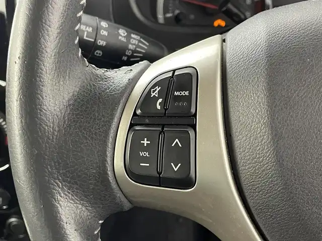 スズキ ジムニー ランドベンチャー 道央・札幌 2016(平28)年 5.7万km ブルーイッシュブラックパール3 ・4WD/・社外メモリナビ(CN-E330D)/・CD/DVD／Bluetooth／ワンセグ/・ステアリングスイッチ/・ETC/・フォグランプ/・電動格納ミラー/・ドアバイザー/・ハーフレザーシート/・純正１６インチAW/・背面タイヤ/・ABS/・リモコンキー/・保証書