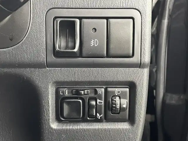 スズキ ジムニー ランドベンチャー 道央・札幌 2016(平28)年 5.7万km ブルーイッシュブラックパール3 ・4WD/・社外メモリナビ(CN-E330D)/・CD/DVD／Bluetooth／ワンセグ/・ステアリングスイッチ/・ETC/・フォグランプ/・電動格納ミラー/・ドアバイザー/・ハーフレザーシート/・純正１６インチAW/・背面タイヤ/・ABS/・リモコンキー/・保証書