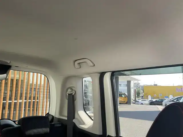 ホンダ Ｎ ＢＯＸ カスタム SSパッケージ 千葉県 2014(平26)年 8.1万km プレミアムホワイトパール (株)IDOMが運営する【じしゃロン八千代店】の自社ローン専用車両になります。こちらは現金またはオートローンご利用時の価格です。自社ローンご希望の方は別途その旨お申付け下さい/純正メモリーナビ/純正CD/SD/ワンセグ/バックカメラ/両側パワースライドドア/HID