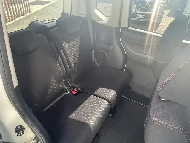 ホンダ Ｎ ＢＯＸ カスタム SSパッケージ 千葉県 2014(平26)年 8.1万km プレミアムホワイトパール (株)IDOMが運営する【じしゃロン八千代店】の自社ローン専用車両になります。こちらは現金またはオートローンご利用時の価格です。自社ローンご希望の方は別途その旨お申付け下さい/純正メモリーナビ/純正CD/SD/ワンセグ/バックカメラ/両側パワースライドドア/HID