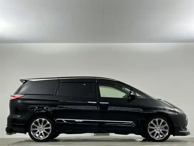 トヨタ エスティマ アエラス プレミアム 埼玉県 2016(平28)年 2.5万km ブラック 純正９型ナビ　モデリスタエアロ　１１型フリップダウンモニター　両側パワースライドドア　Ｂカメラ　ビルトインＥＴＣ　前後ドライブレコーダー　フルセグ　パワーシート　ハーフレザー　純正フロアマット　クルーズコントロール