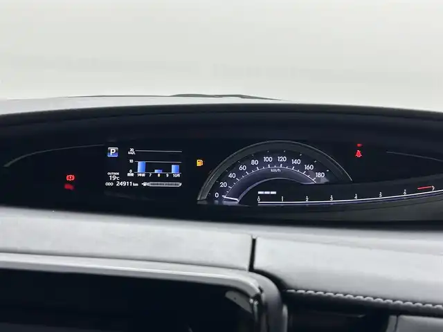 トヨタ エスティマ アエラス プレミアム 埼玉県 2016(平28)年 2.5万km ブラック 純正９型ナビ　モデリスタエアロ　１１型フリップダウンモニター　両側パワースライドドア　Ｂカメラ　ビルトインＥＴＣ　前後ドライブレコーダー　フルセグ　パワーシート　ハーフレザー　純正フロアマット　クルーズコントロール