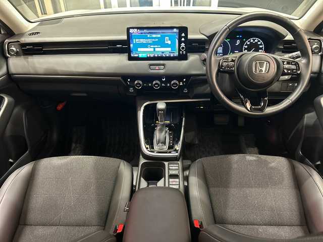 ホンダ ヴェゼル ハイブリッド e:HEV Z 埼玉県 2023(令5)年 2.9万km プラチナホワイトパール ホンダセンシング /純正メモリナビ/　　BT/フルセグ/CarPlay /バックカメラ /パワーバックドア /レーダークルーズコントロール /LEDオートライト /ハーフレザーシート /シートヒーター /純正18インチアルミホイール/ブラインドスポットモニター/ステアリングヒーター /ワイヤレス充電 /純正ETC2.0