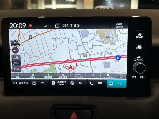 ホンダ ヴェゼル ハイブリッド e:HEV Z 埼玉県 2023(令5)年 2.9万km プラチナホワイトパール ホンダセンシング /純正メモリナビ/　　BT/フルセグ/CarPlay /バックカメラ /パワーバックドア /レーダークルーズコントロール /LEDオートライト /ハーフレザーシート /シートヒーター /純正18インチアルミホイール/ブラインドスポットモニター/ステアリングヒーター /ワイヤレス充電 /純正ETC2.0