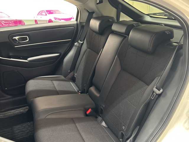 ホンダ ヴェゼル ハイブリッド e:HEV Z 埼玉県 2023(令5)年 2.9万km プラチナホワイトパール ホンダセンシング /純正メモリナビ/　　BT/フルセグ/CarPlay /バックカメラ /パワーバックドア /レーダークルーズコントロール /LEDオートライト /ハーフレザーシート /シートヒーター /純正18インチアルミホイール/ブラインドスポットモニター/ステアリングヒーター /ワイヤレス充電 /純正ETC2.0