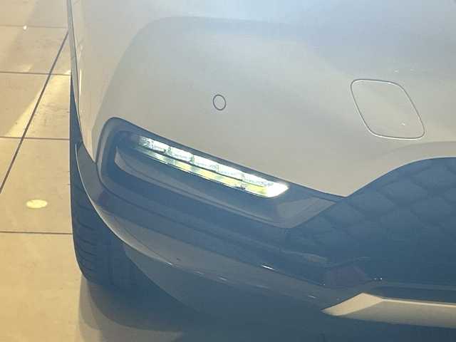 ホンダ ヴェゼル ハイブリッド e:HEV Z 埼玉県 2023(令5)年 2.9万km プラチナホワイトパール ホンダセンシング /純正メモリナビ/　　BT/フルセグ/CarPlay /バックカメラ /パワーバックドア /レーダークルーズコントロール /LEDオートライト /ハーフレザーシート /シートヒーター /純正18インチアルミホイール/ブラインドスポットモニター/ステアリングヒーター /ワイヤレス充電 /純正ETC2.0