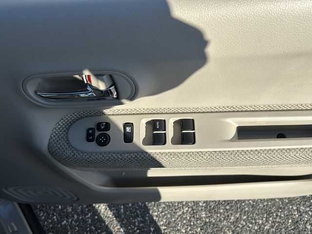 スズキ ラパン S 愛知県 2020(令2)年 3.3万km フォーンベージュメタリック/ホワイト2トーンルーフ 登録時走行距離32642km/社外7インチメモリナビ/（Bluetooth/フルセグTV/DVD）/バックカメラ/リアコーナーセンサー/スズキセーフティー/プリクラッシュセーフティー/誤発進抑制機能/車線逸脱警報/先行車発進告知/ロードサインアシスト/オートマッチハイビーム/アイドリングストップ/前席シートヒーター/純正フロアマット/純正ドアバイザー/取説/保証書/スマートキー/（スペアキー×１）/純正ホイールキャップ