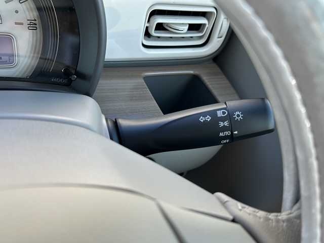 スズキ ラパン S 愛知県 2020(令2)年 3.3万km フォーンベージュメタリック/ホワイト2トーンルーフ 登録時走行距離32642km/社外7インチメモリナビ/（Bluetooth/フルセグTV/DVD）/バックカメラ/リアコーナーセンサー/スズキセーフティー/プリクラッシュセーフティー/誤発進抑制機能/車線逸脱警報/先行車発進告知/ロードサインアシスト/オートマッチハイビーム/アイドリングストップ/前席シートヒーター/純正フロアマット/純正ドアバイザー/取説/保証書/スマートキー/（スペアキー×１）/純正ホイールキャップ