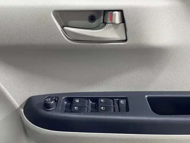 トヨタ パッソ X Lパッケージ S 神奈川県 2020(令2)年 2.8万km パールホワイトⅢ 純正ナビゲーション【NSCN-W68】/AM FM ワンセグ Bluetooth CD/バックカメラ/スマートアシスト３/ETC/ドライブレコーダー前後/純正フロアマット/スマートキー/オートライト/オートマチックハイビーム/ドアバイザー/コーナーセンサー